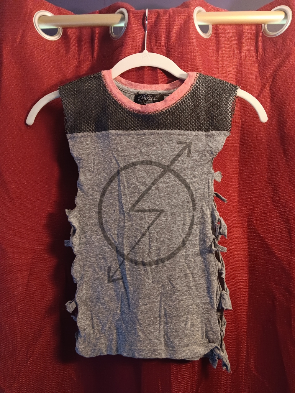 Aeropostale Gray Graphic Sleeveless Tank with Pink Trim